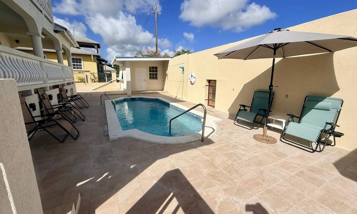 Thombury Hill Apartment | 1BR NEWLY REFURBISHED Apartment | Pool | Minutes to Oistins