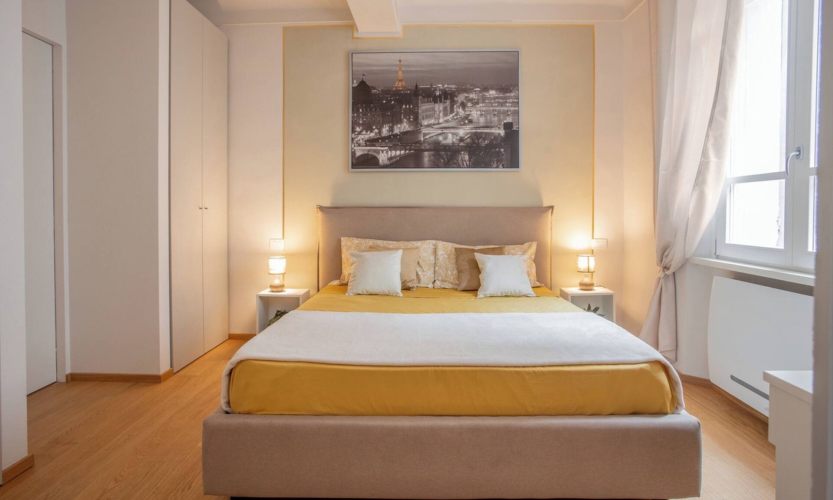Parma City Centre Apartment | 2-Bedroom, 2-Bathroom Apartment in the Historic Center - Freedom Suites