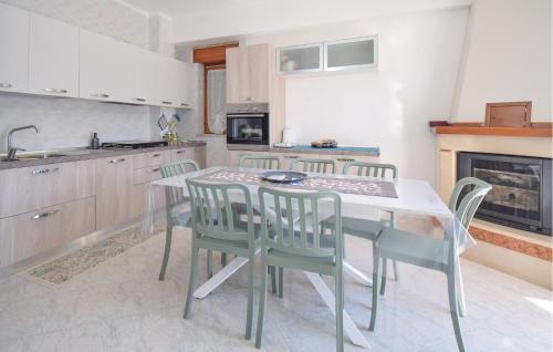 Mercato House | 3 Bedroom Cozy Home In Giffoni Valle Piana