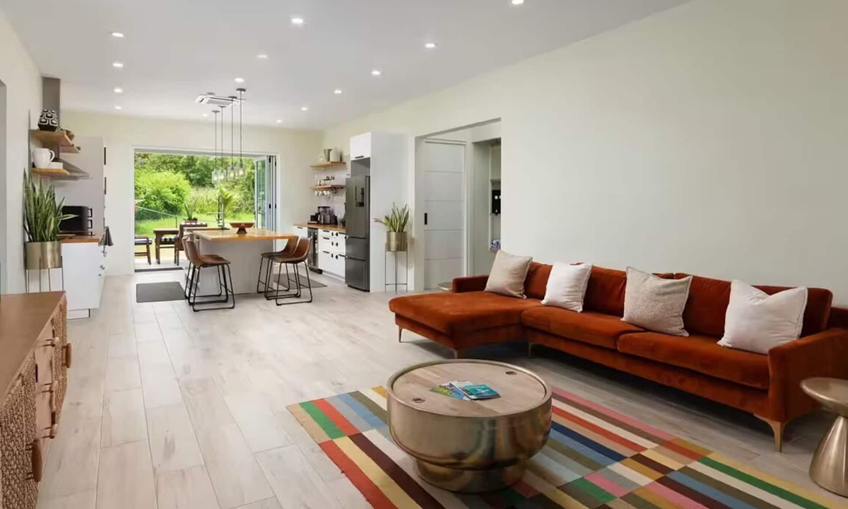 Deanes House | 3-Bedroom Pool/Garden Modern West Coast Villa