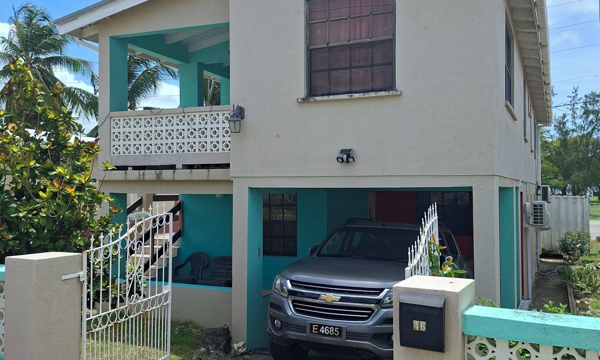 Douglas Apartment | Amazing 2 bedrooms 2 ACs 1 bathroom steps away from Heywoods beach Speightstown.