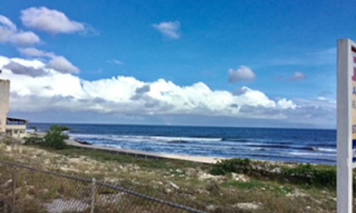 West Coast Apartment | Apartment 1C Hastings Towers opp Sea, Boardwalk, Restaurants, Bars, Centraln