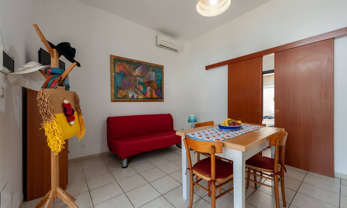 San Cataldo Apartment | Apartment 'Vista Mare' with Sea View, Private Terrace and Air Conditioning
