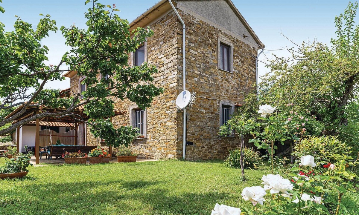 Castellabate Apartment | Awesome apartment in Castellabate SA