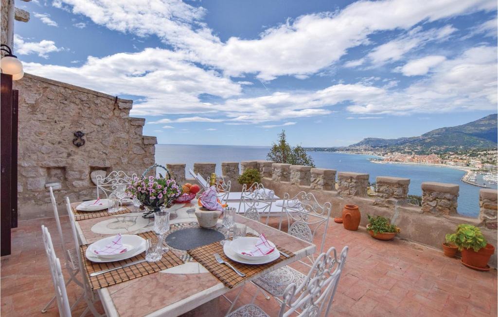 Ventimiglia House | Awesome home in Grimaldi with 2 Bedrooms, Outdoor swimming pool and WiFi