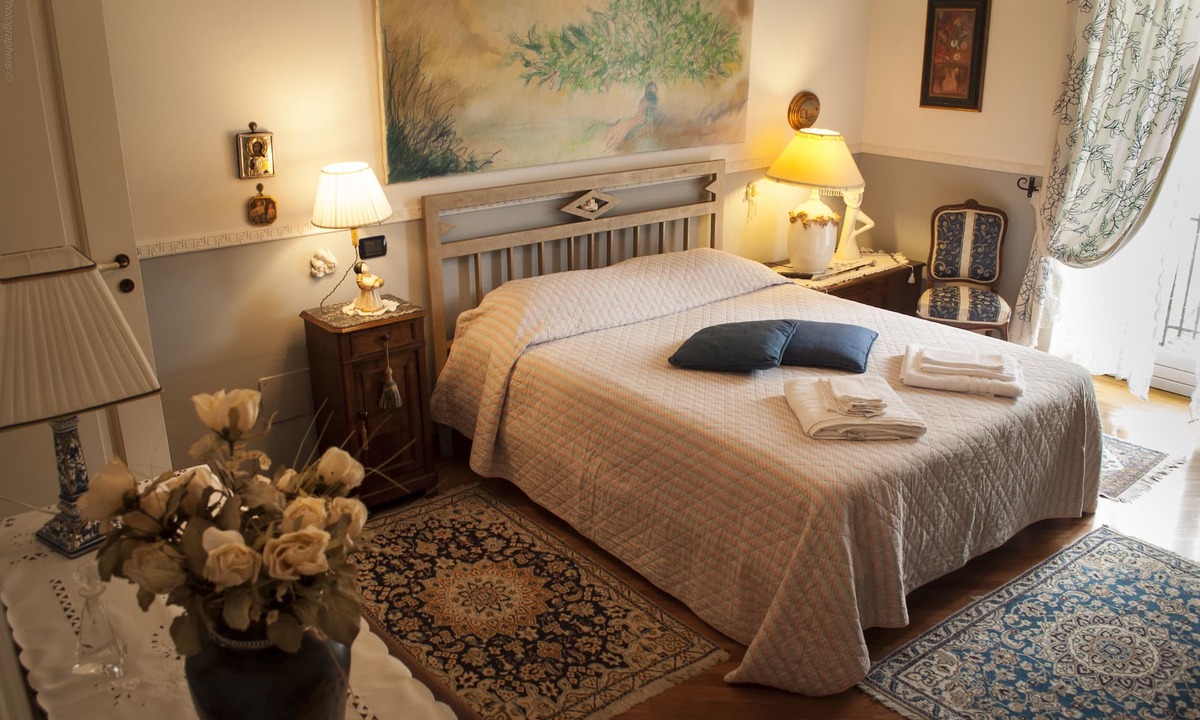 Cava de' Tirreni Bed & Breakfast | B&B L'Incanto,the b&b in the Historic Center 2 km from the Divine Coast.