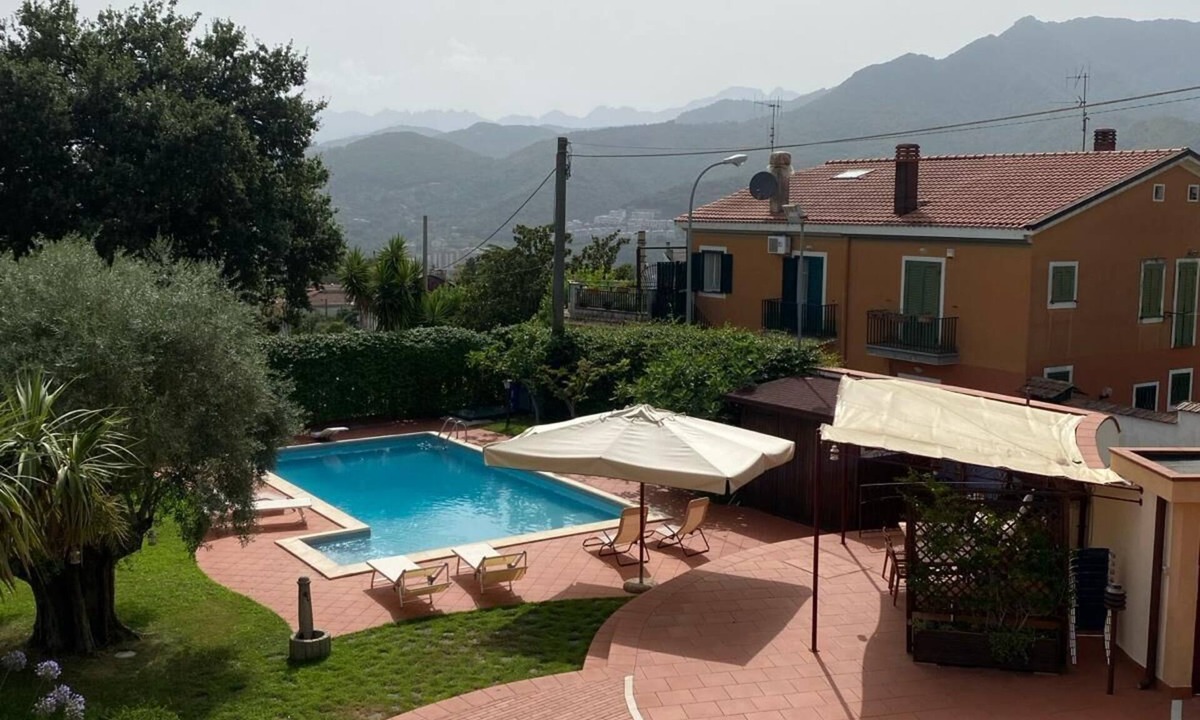 Ogliara Bed & Breakfast | B&B La Rosa: unique apartment 9 beds