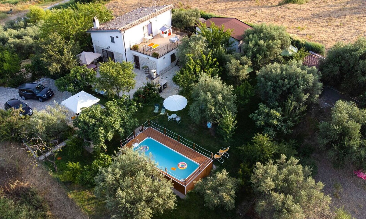Guardialfiera Villa | Beautiful private villa for 6 people with A/C, WIFI, private pool, TV, terrace and panoramic view