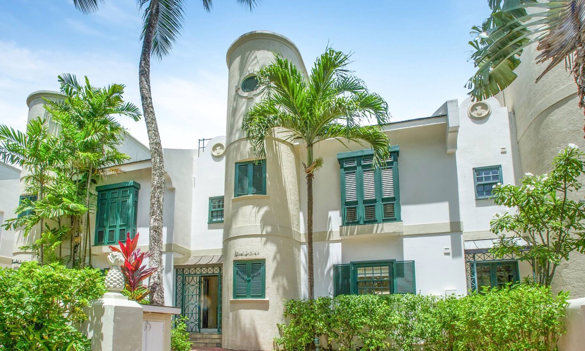 Mullins Villa | Blue Waters at Mullins Bay - Beautiful luxury villa overlooking Mullins Beach