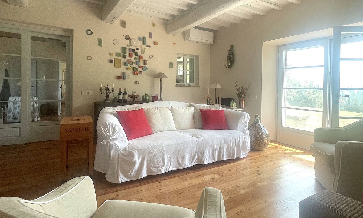 Lucardo House | Breathtaking views of the Chianti hills, Tradition, Sustainability and Design