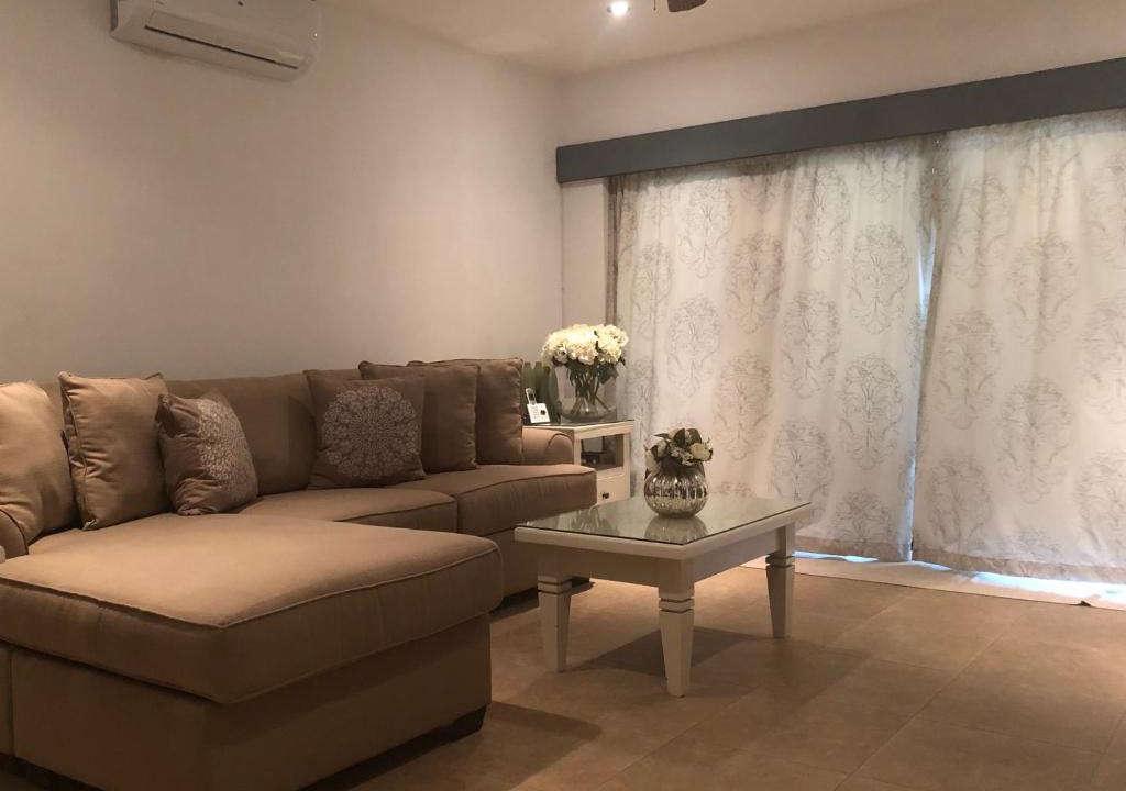 Hastings Apartment | Brownes Condominium 1
