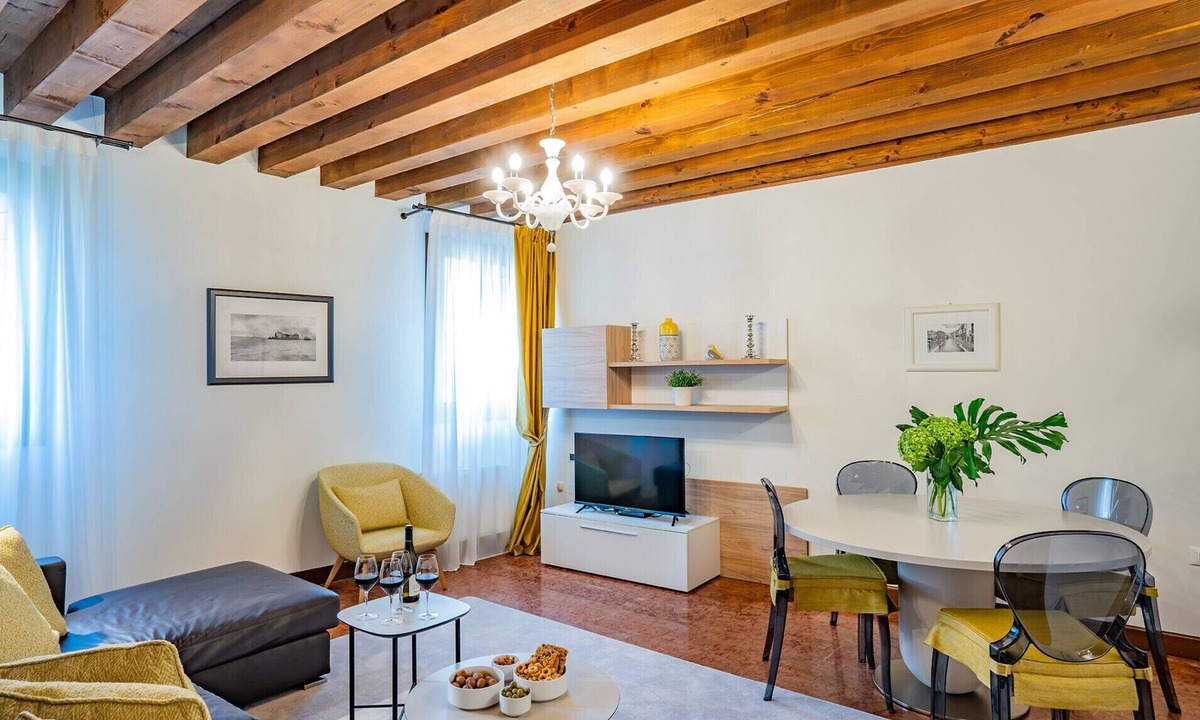 Santa Croce Apartment | Ca' Del Monastero 3 Collection