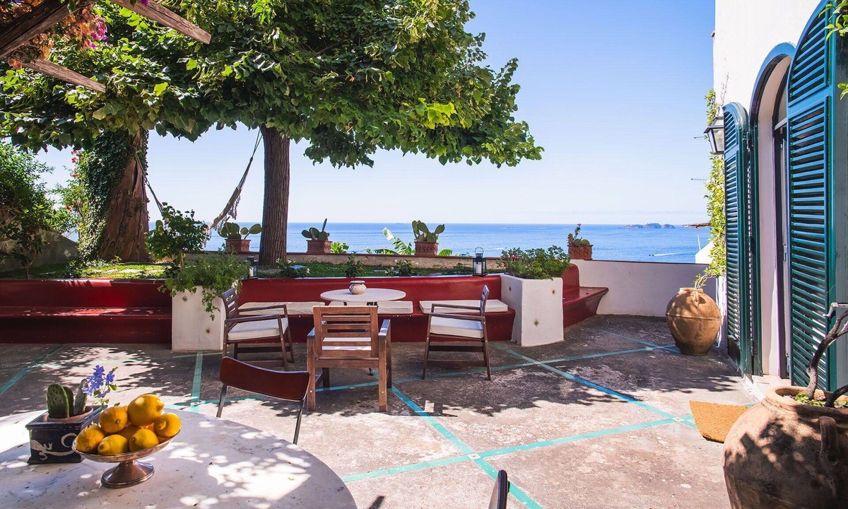 Liparlati House | Casa Giardino with garden and sea view
