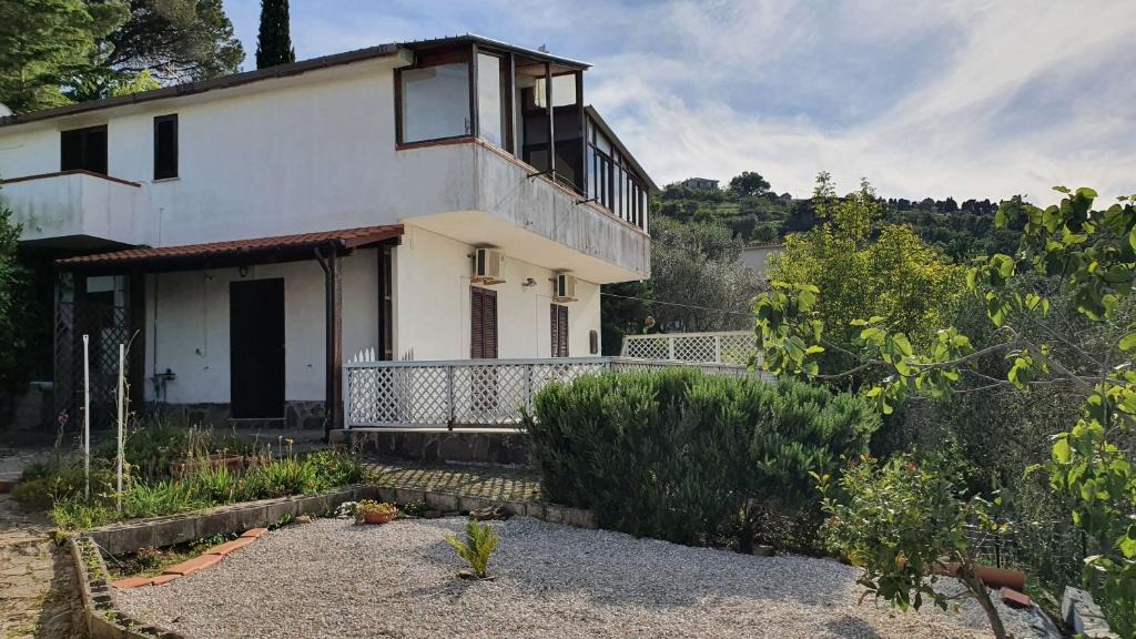 Perdifumo House | Casa Ninina