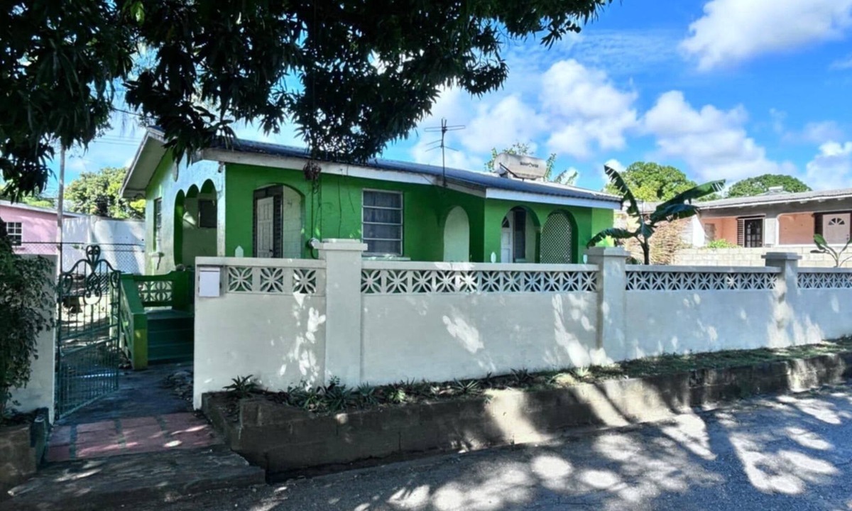 Lower Carlton Beach House | Charming Holiday House in Lower Carlton, Barbados