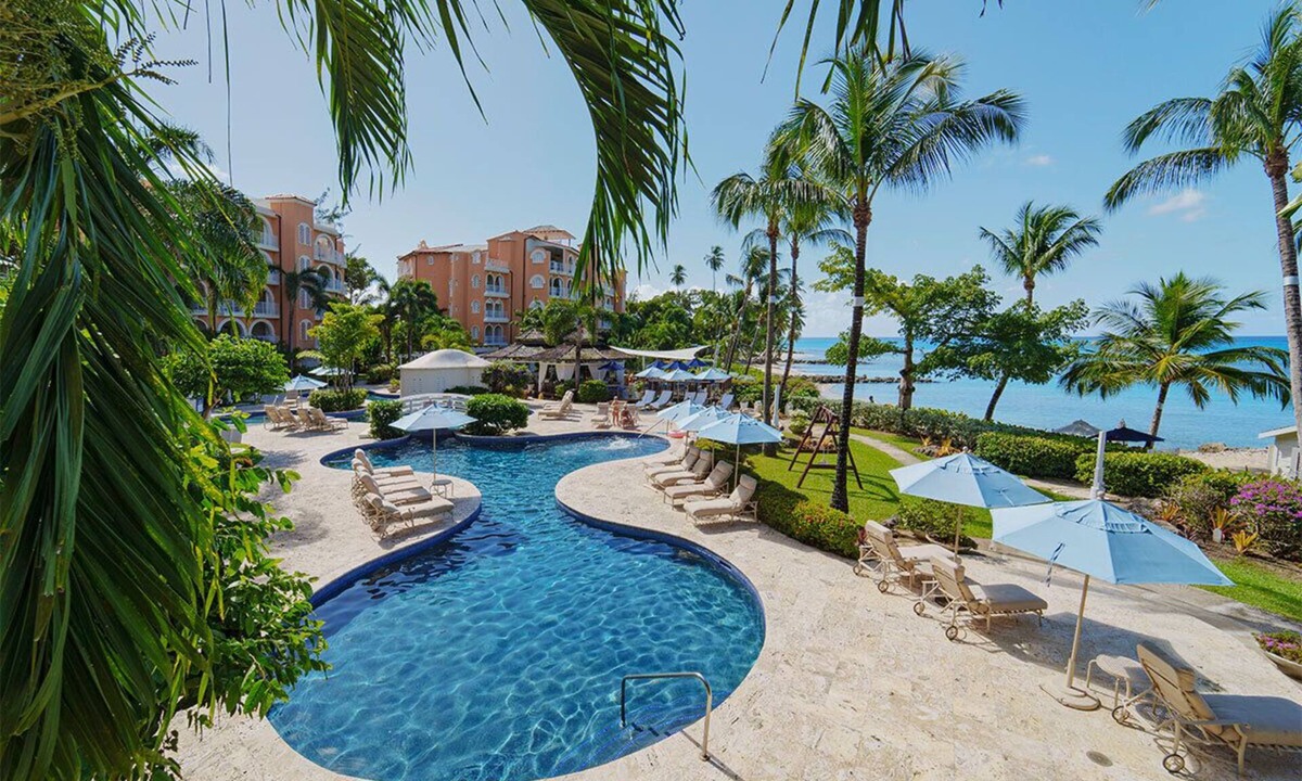 Little Battaleys Apartment | Chic Modern Condo - Saint Peter's Bay 211