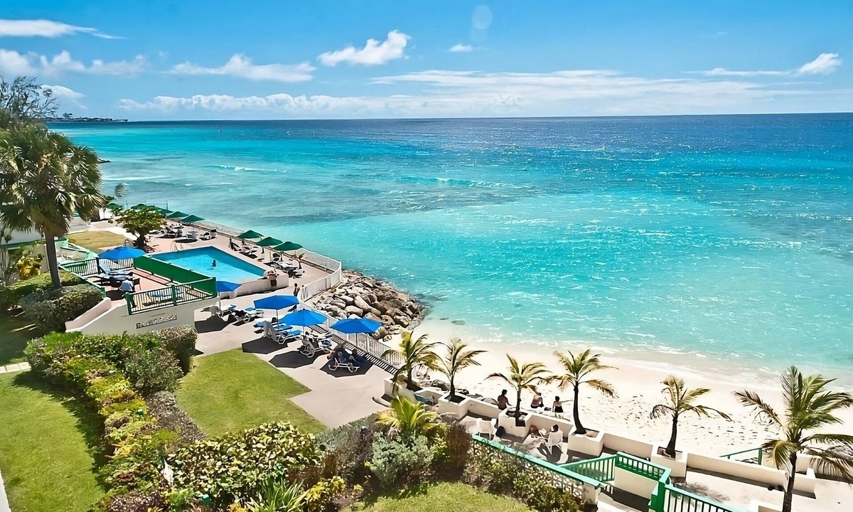 St. Lawrence Gap Hotel | Close to Maxwell Beach! Oceanfront, Balcony, Outdoor Pool, Free Parking!