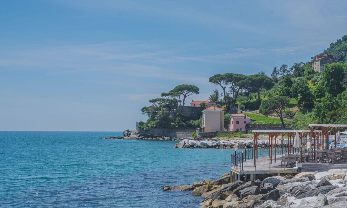 Bocca di Magra Apartment | Cosy apartment for 4 guests with WIFI, TV and terrace