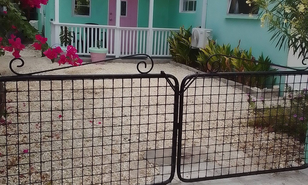 Bayville Apartment | Cozy 1-bedroom apartment in brilliant Bridgetown with AC