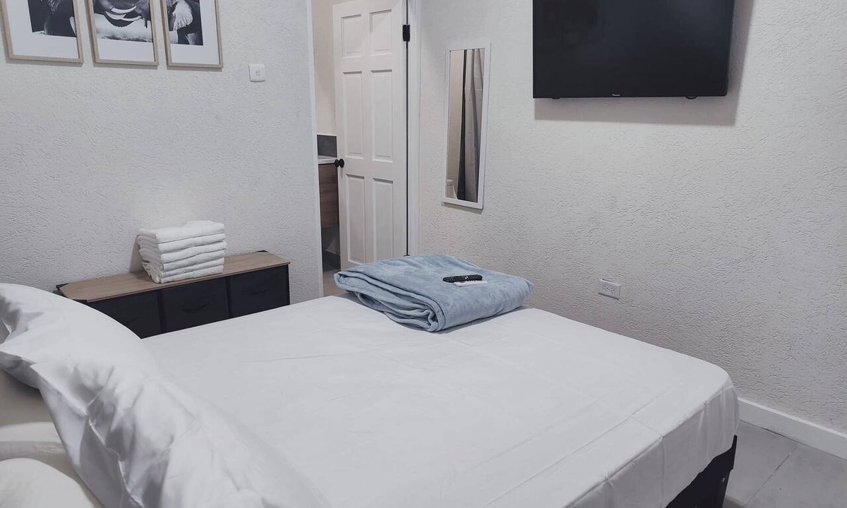 Worthing Apartment | Cozy 1-bedroom apartment in lovely Bridgetown with AC