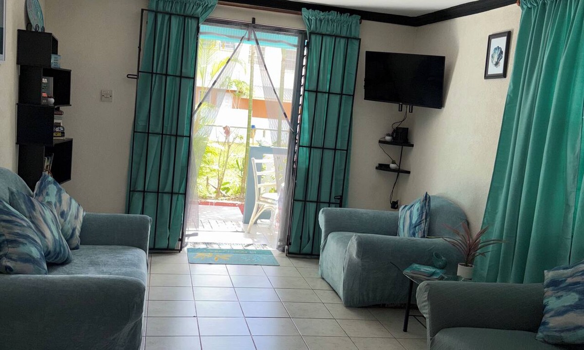 Welches Apartment | Cozy 2-bedroom apartment on Barbados South Coast, near the beach and attractions