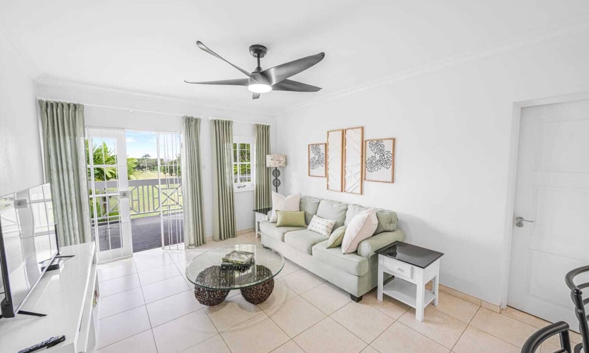 Rendezvous Apartment | Cozy Apt, overlooks golf course w/patio & library