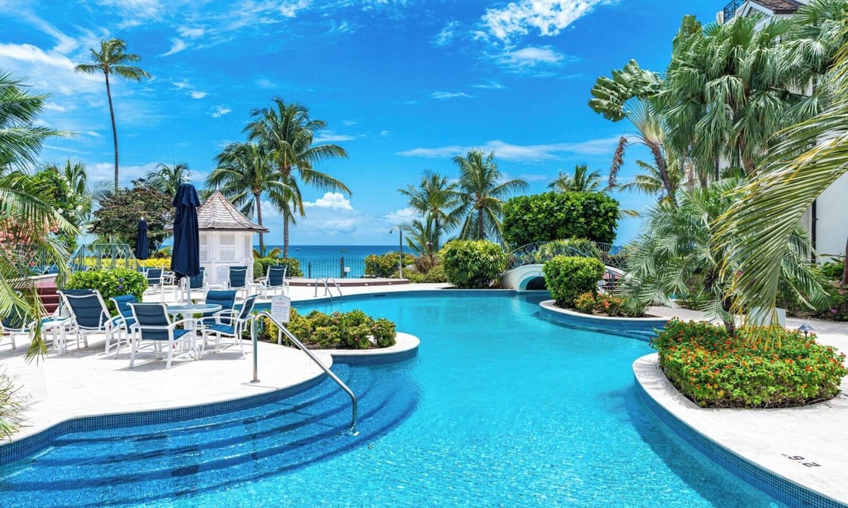 Douglas Apartment | Exclusive beachfront one bedroom apartment - Schooner Bay 109