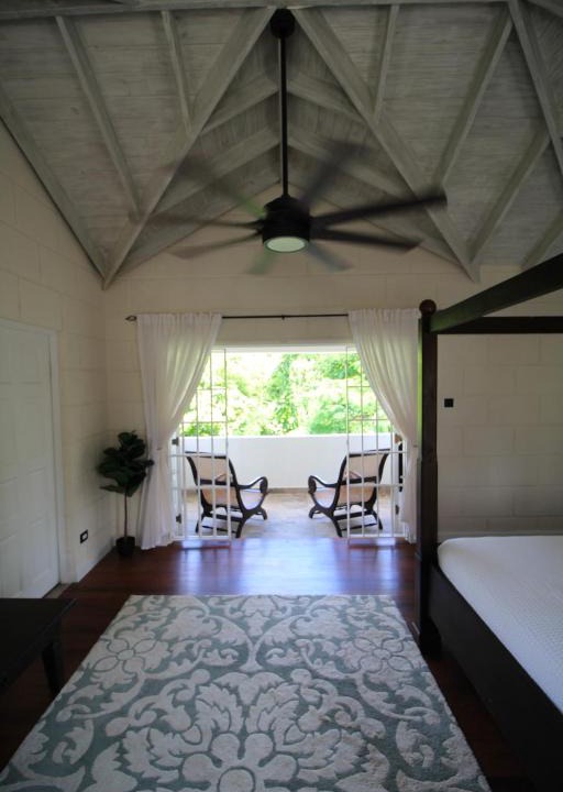Lascelles Villa | Gully Point
