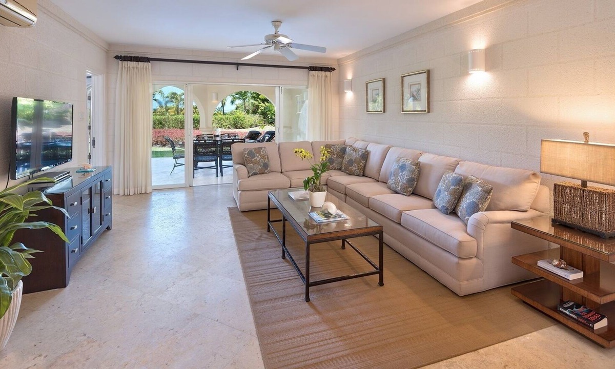 Mount Standfast House | Holiday four bedroom The Collection house with pool