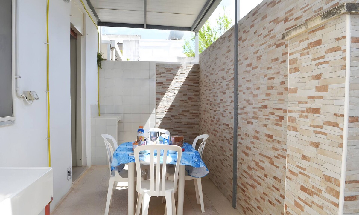 Torre dell'Orso House | Holiday Home 'Casa A T Dell Orso X 6 Guests' with Private Garden