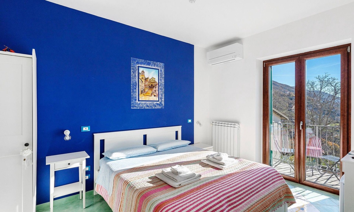 Agerola House | Holiday House 'Coast 2 Coast' with Sea View, Wi-Fi and Air Conditioning