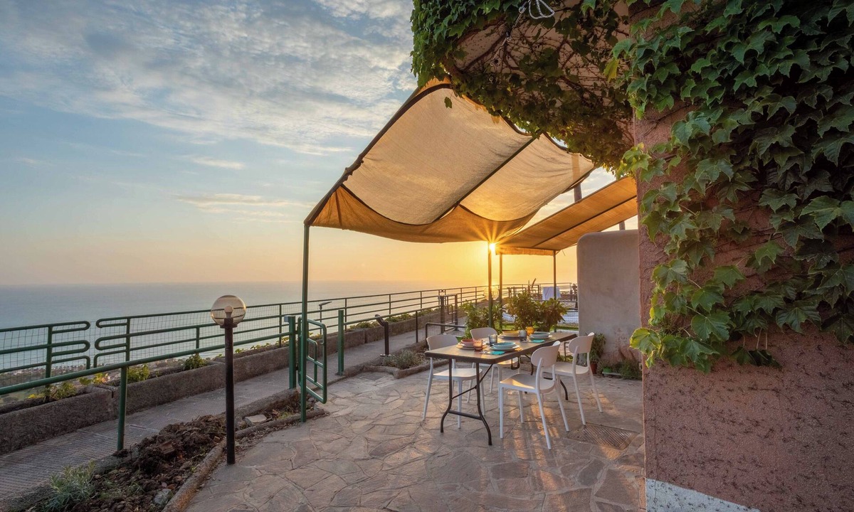 Agropoli House | House with sea view, with equipped garden, private parking, pets allowed