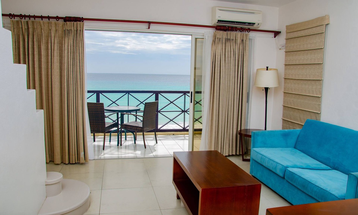 St. Lawrence Gap Resort | Infinity On The Beach
