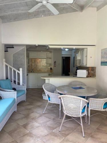 Little Battaleys Villa | Kings Beach Village