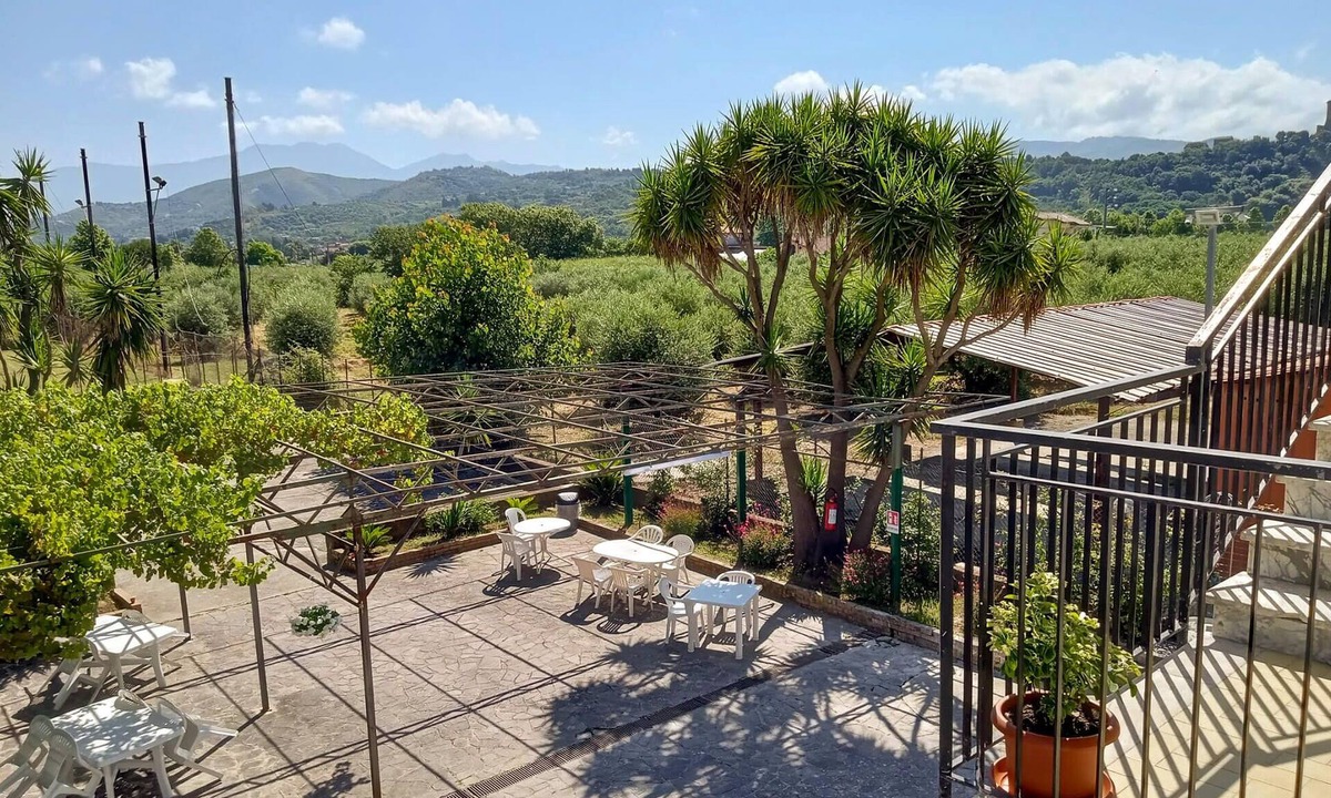 Casal Velino Apartment | Lovely apartment in Casal Velino with WiFi