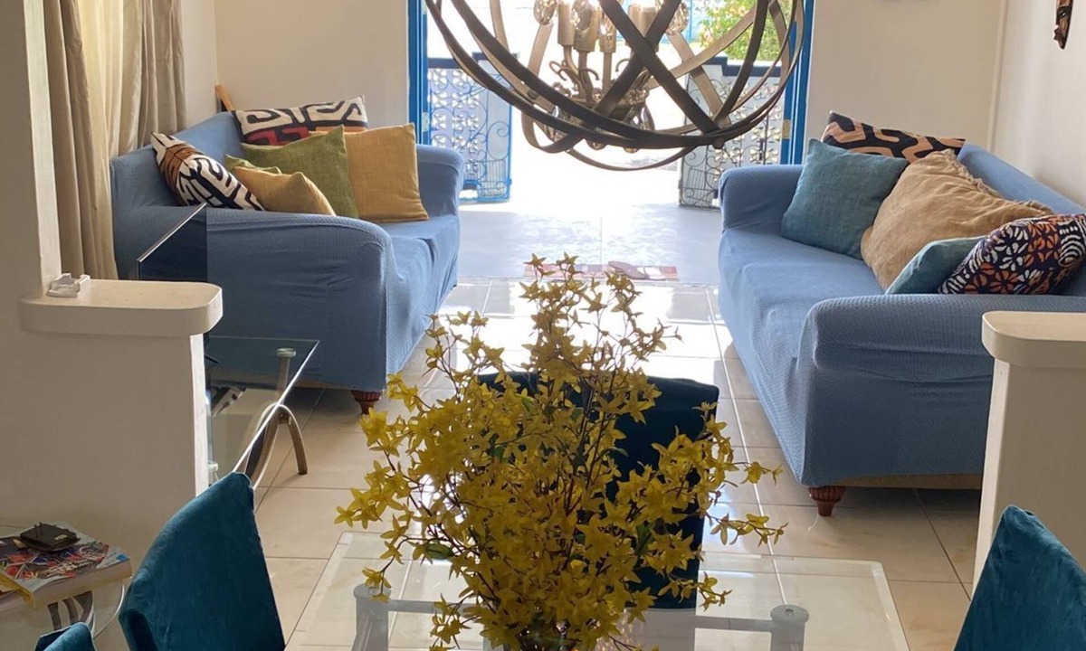 Welches House | Master Bedroom Located on the Tourist Belt: Walk to the Beach and the Gap