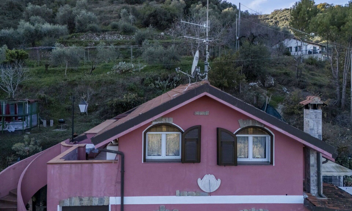 Torrazza Apartment | Nice apartment for 4 people with A/C, WIFI, TV, balcony and panoramic view