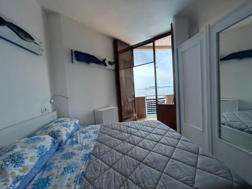Teulada Apartment | orizzonte mare