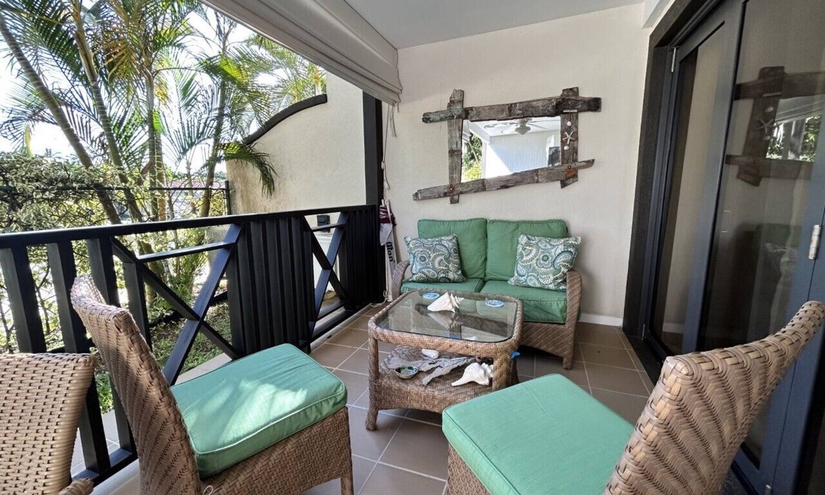 Lascelles Apartment | pied-a-terre, stunning, close to the Holetown beach and amenities