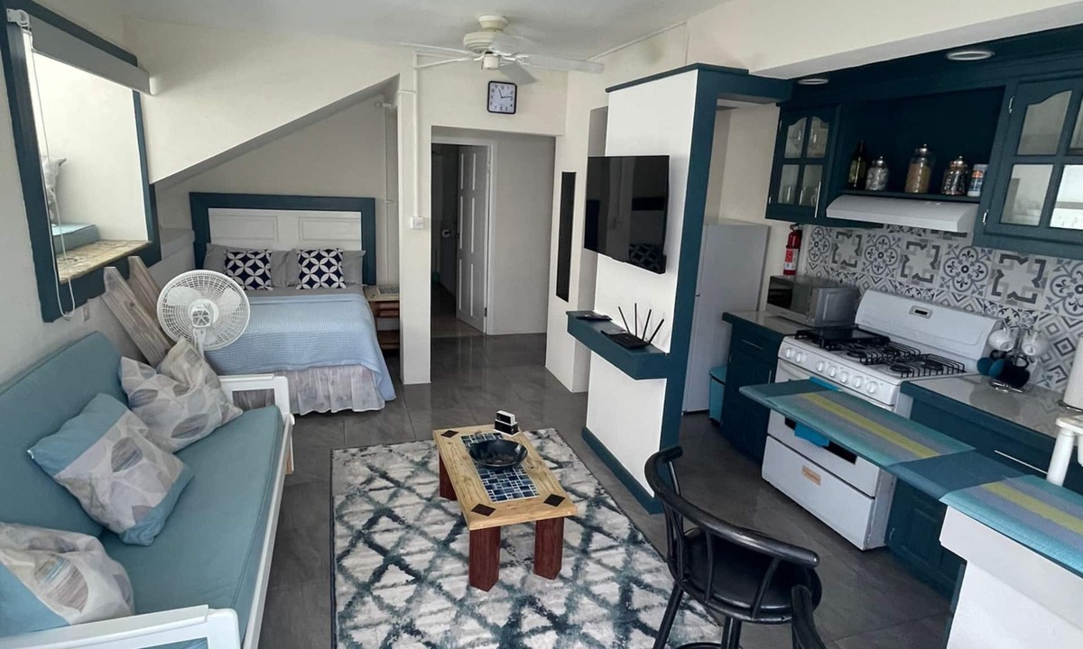 Haggatt Hall Apartment | Ross students Available long term US1800 Monthly 5 mins drive from university