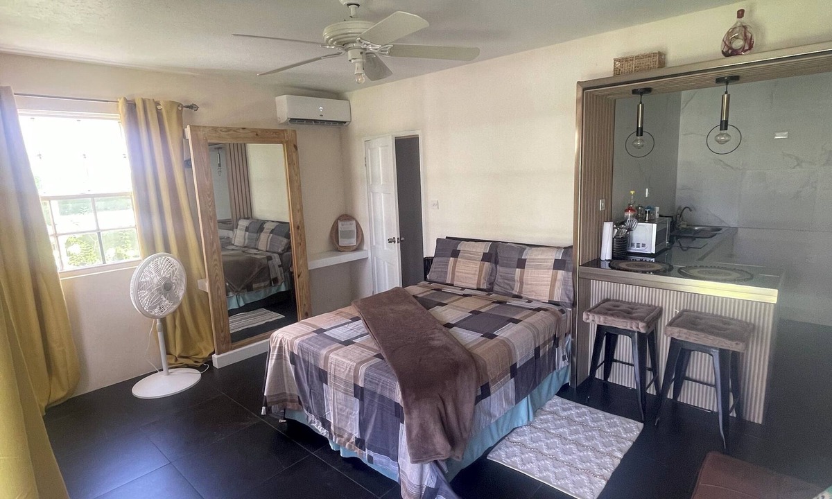 Haggatt Hall Apartment | Ross students Available long term US1800 Monthly 5 mins drive from University