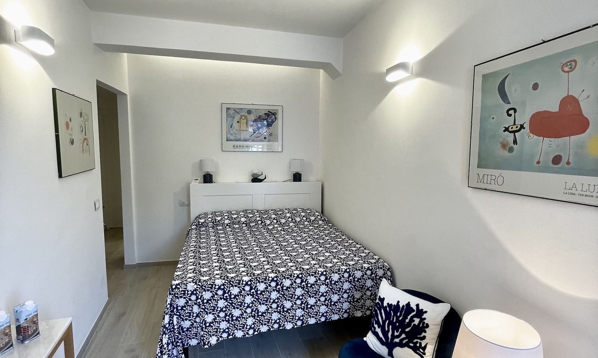 Manarola Apartment | Salty Dreams Guest Room Manarola Cinque Terre