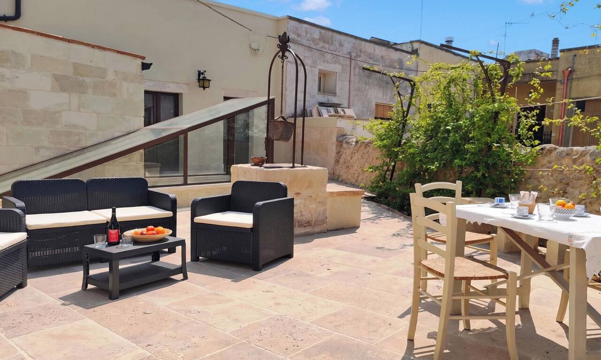 Martano Apartment | San Giorgio Boutique Apt1 With Airco, Martano, Italy