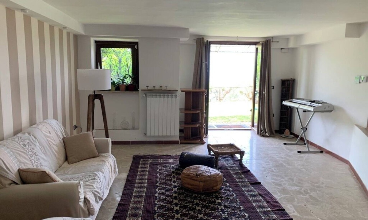Cassino House | Small villa with a view of the Cassino valley and montecassino with its abbey.