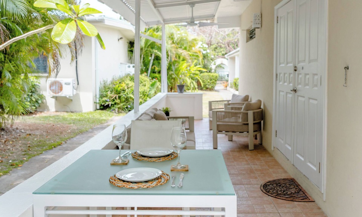 Sunset Crest Condo | Spacious 2-bedroom condo in Sunset Crest with nearby free swimming pool access