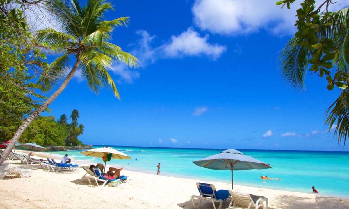 Rendezvous House | Spacious One Bedroom w/Living Area | Convenient Hotel Near Worthing Beach