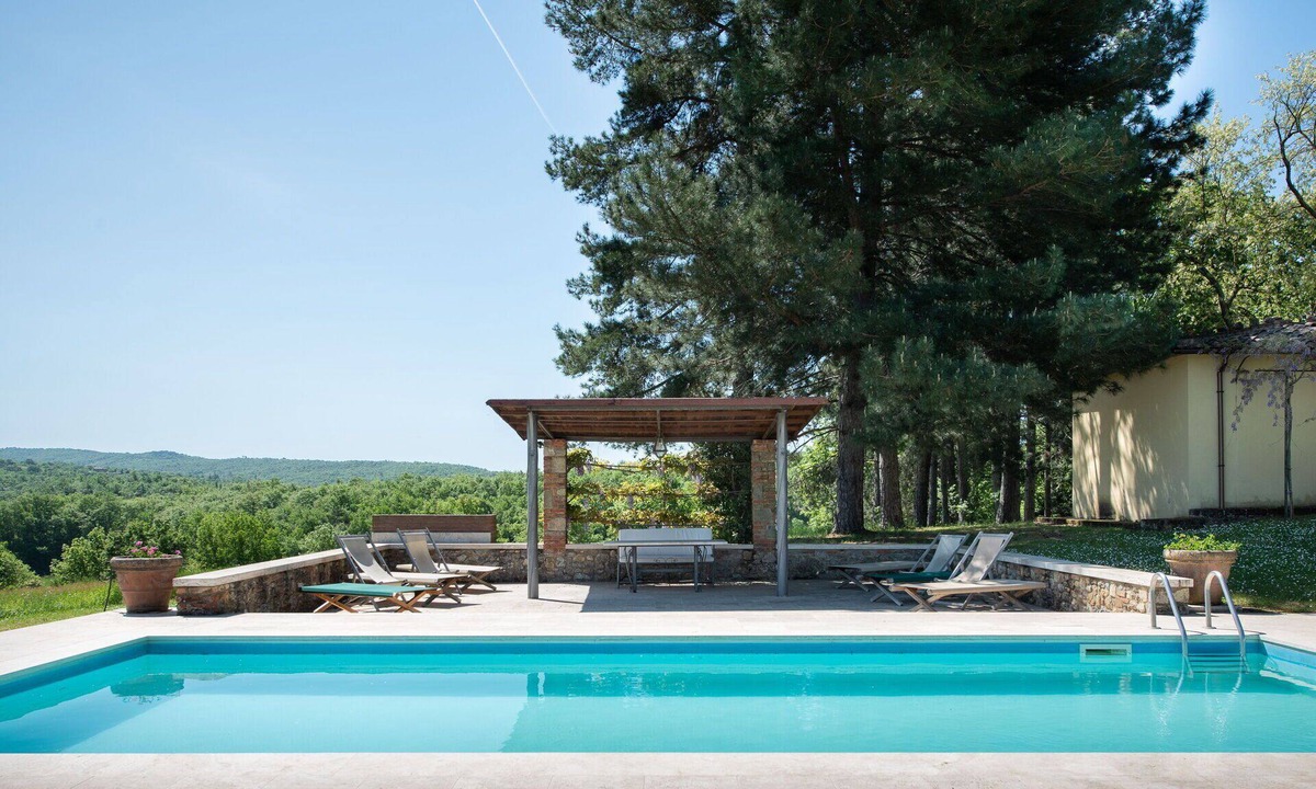 Bucine Villa | Stunning private villa for 22 people with private pool, WIFI, A/C, TV, patio and panoramic view