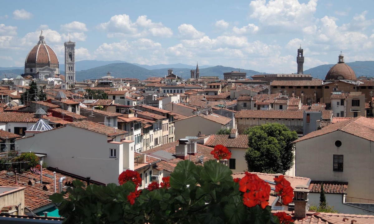 Santa Maria Novella Apartment | Stunning Spacious Historic Center View Apt - High speed Wi-FI - Elevator - AC