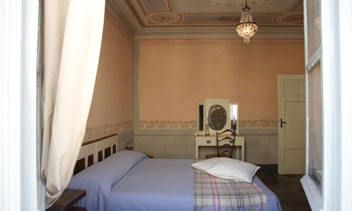 Lucca Historical Center House | Typical style house in one of the historic streets in the center of Lucca