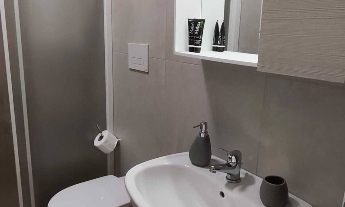 Barletta House | VERY ELEGANT STRUCTURE IN THE CENTER OF BARLETTA RENT GOLD